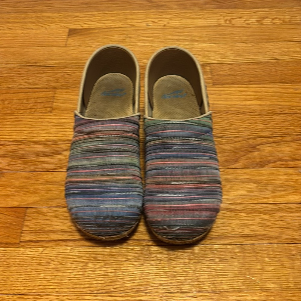 DANSKO CLOGS
